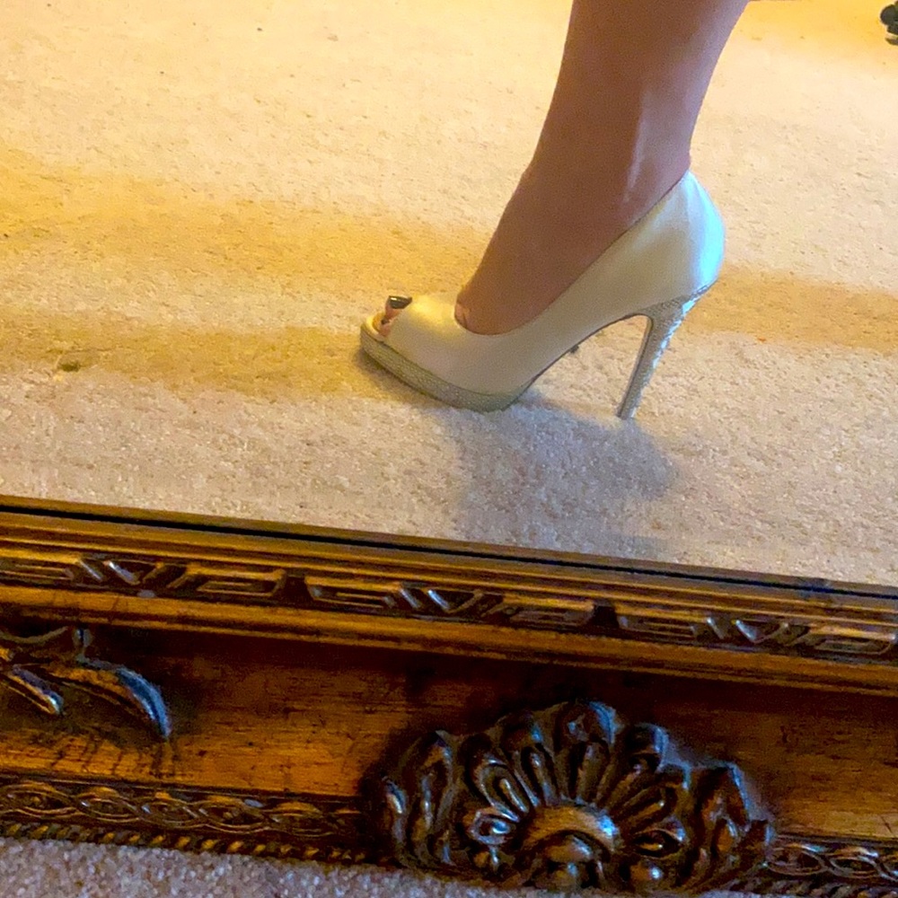 Shoes - Picture 5 of 5
